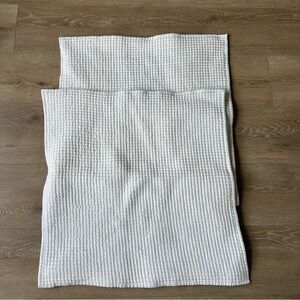 Crate & Barrel Nora Euro Sham Cream Pillow Covers 26”x 26”